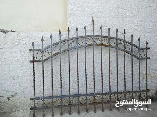 حمايات شبابيك وحمام حديد ثقيل