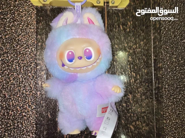 لابوبو بلون الوردي والزرقاء