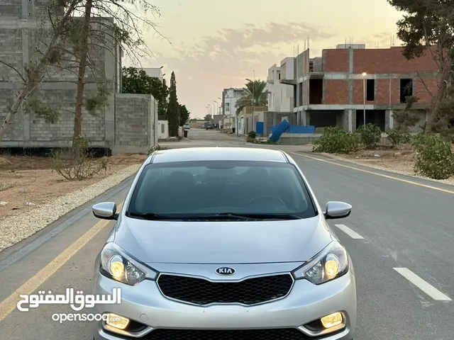 Used Kia Cerato in Tripoli
