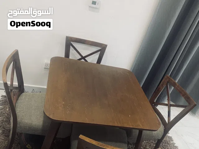 طربيزة سفرة من ايكيا بدون كراسي