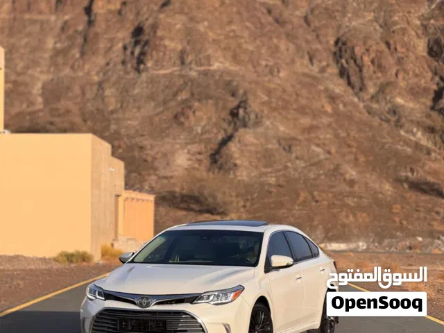 تويوتا أفالون 2017