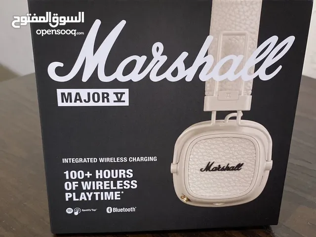 Marshall Major V Wireless on-ear headphones with 100+ hours of playtime.