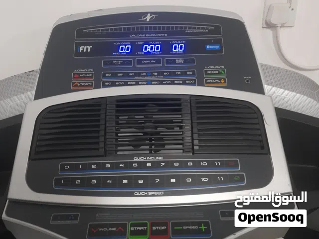 آلة مشي مستعمله بسعر جيد جدا