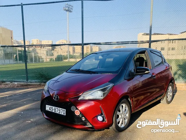 2017 Toyota yaris hatchback  
                        بنزين فئة الرياضية