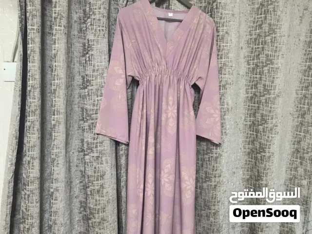 جلابيه ، ثوب لون زهري