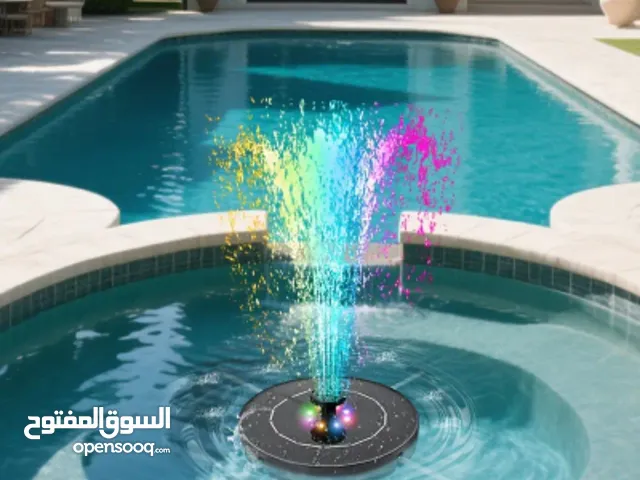 نافورة مضيئة تعمل بالطاقة الشمسية