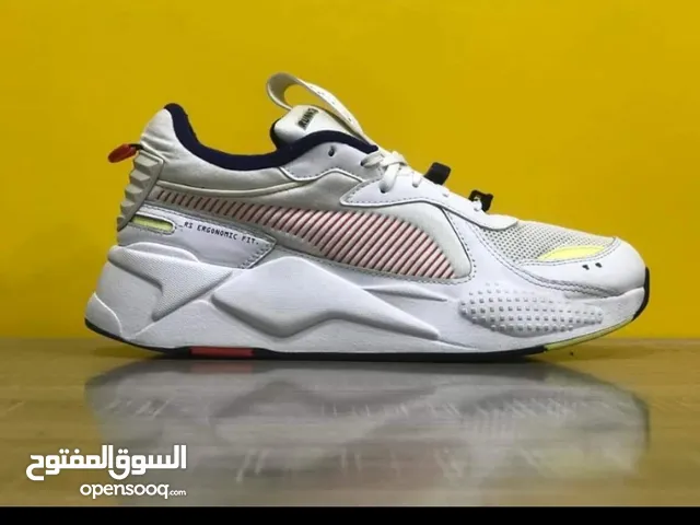 42 Sport Shoes in Basra