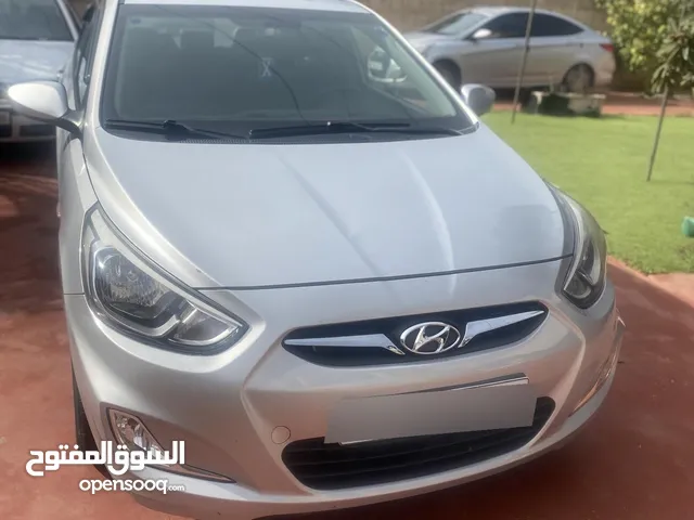 هنداي اكسنت 1400 سته غيار بالصلاه على النبي مش ناقصها اشي 46000 شيكل من الاخر الله يبارك لصاحب