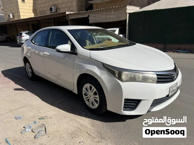 صالون كرولا