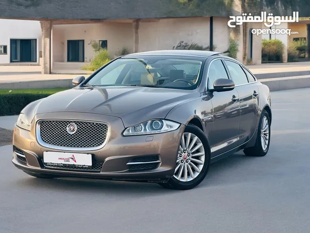   JAGUAR XJ LUXURY  FULL AGENCY MAINTAINED  GCC SPECS  FIRST OWNER