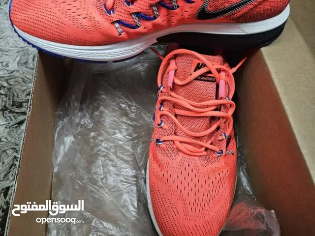 44 Sport Shoes in Mubarak Al-Kabeer