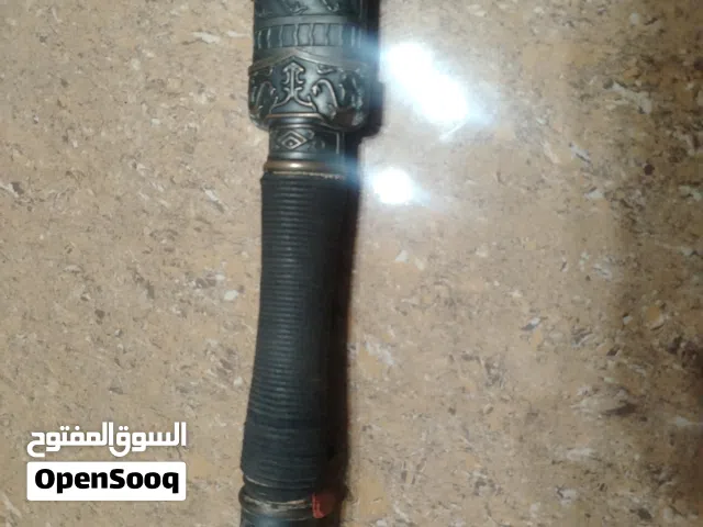 سيف أثري قديم جدا بسعر مغري