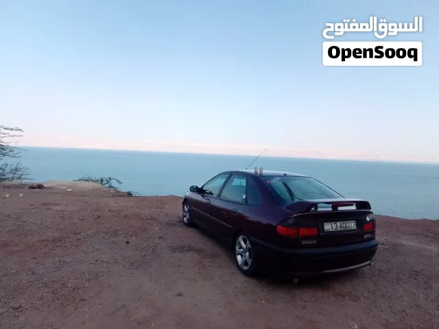 1995, رينو, لاجونا, 1