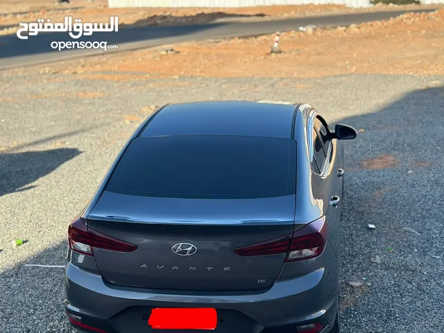 Used Hyundai Avante in Muscat
