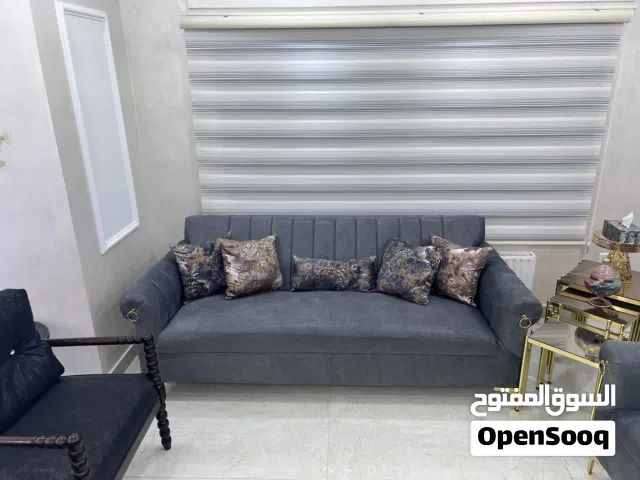 طقم كنب من اشلي للبيع
