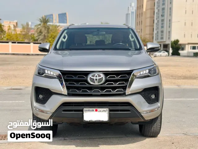 TOYOTA FORTUNER 4X4 2023 7 SEATER