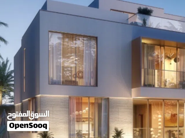 صالة للإيجار على الرائيسي 3000 متر ثلاثة طوابق مجهزة لجميع الأنشطة موقع ممتاز