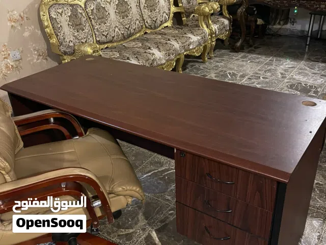ميز مكتبي مع كرسي رئاسي بسعر مناسب جدا جدا