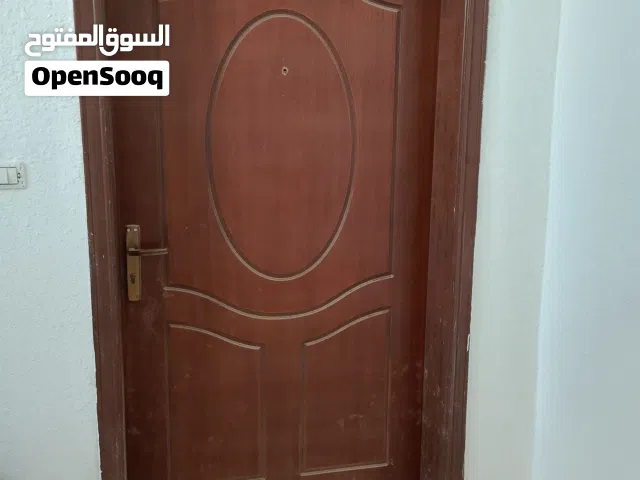 شقة للبيع في السلط على دوار البحيرة
