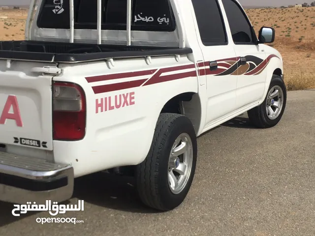 Used Toyota Hilux in Amman