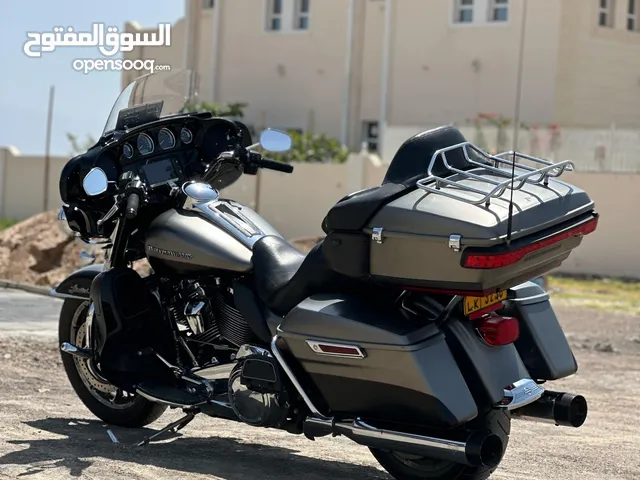 Harley Davidson Ultra Limited 2018 in Al Dhahirah