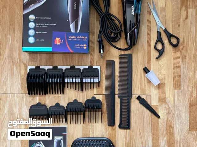 ماكينة حلاقة احترافية VGR V-127 مع بكج متكامل لكل احتياجاتك