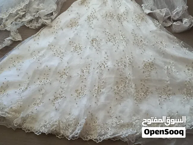 فستان عرس للبيع