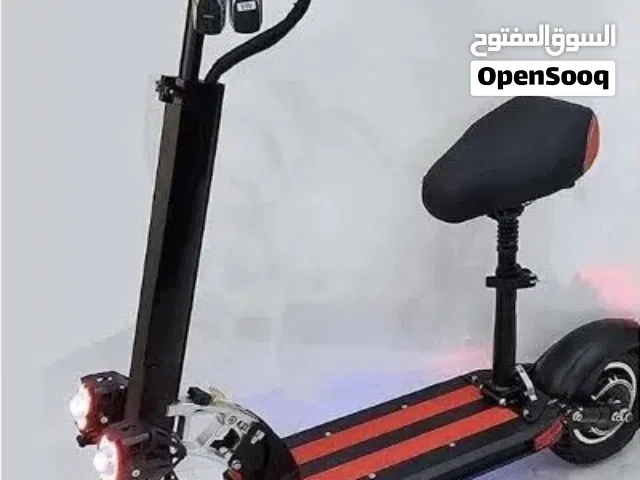 سكوتر كهربائي يمشي 90