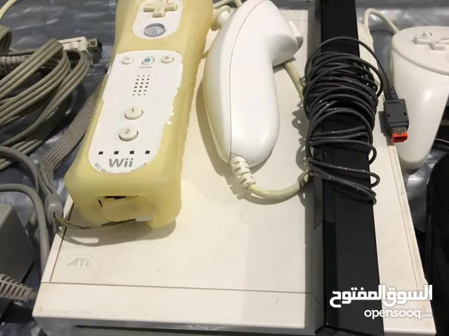 وي للبيع مستعمل معاه ذراعين غير الذراع الاساسي