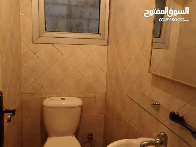 شقه للايجار مكتب او سكني ش حسن المامون