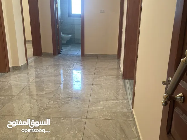 190 m2 4 Bedrooms Apartments for Rent in Tripoli Ain Zara