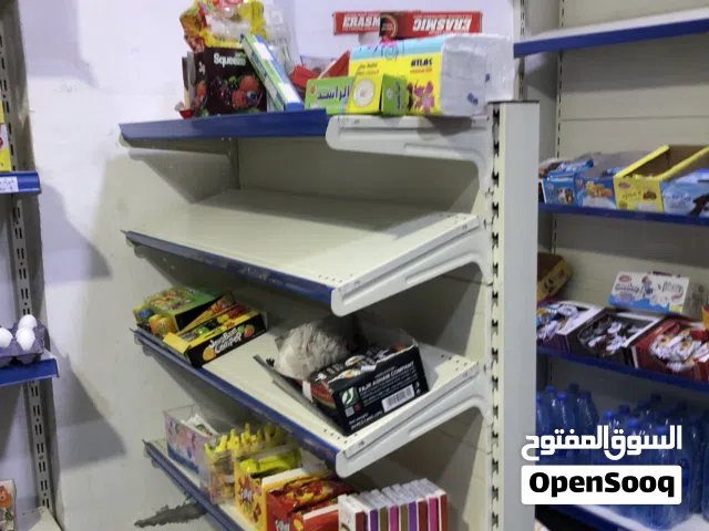 ثلاثة استاندات محل وكاله