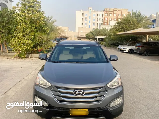 Used Hyundai Santa Fe in Muscat