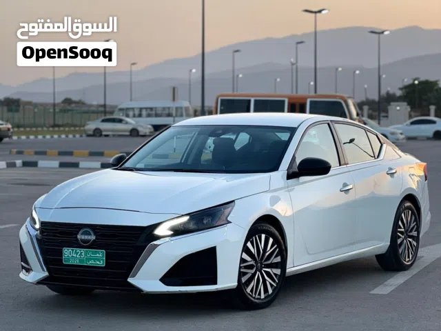 2025 نيسان التيما SV
