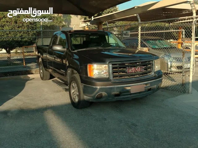 Used GMC Sierra in Southern Governorate