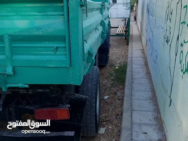 قلاب مرسيدس بنز