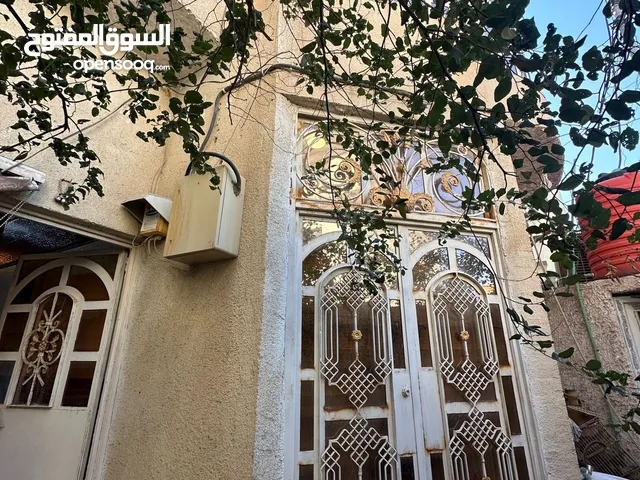 130 m2 2 Bedrooms Townhouse for Sale in Basra Other