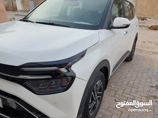 كيا كارينز موديل 2023  الرقم سليمانيه