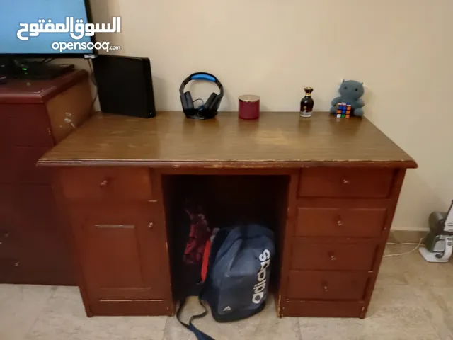 اثاث مكاتب للبيع : اثاث مكتبي : طاولات وكراسي : ارخص الاسعار في بنغازي