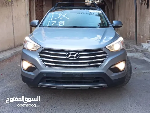 New Hyundai Grand Santa Fe in Sana'a