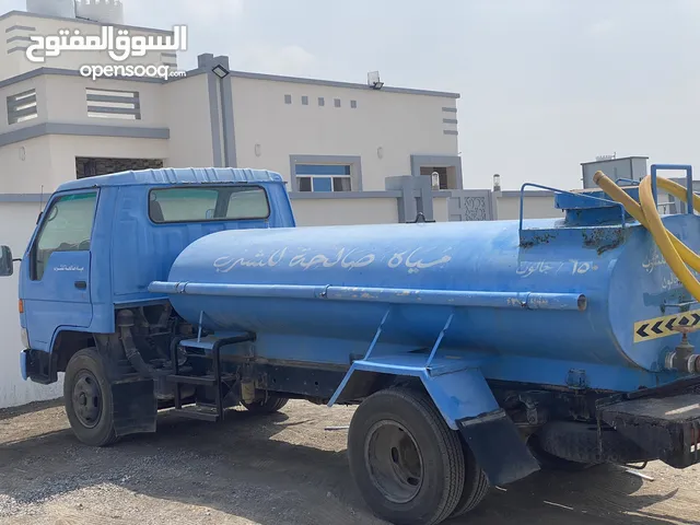 صهريج نقل مياه صالحة لشرب