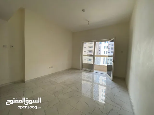 1000 ft 2 Bedrooms Apartments for Rent in Sharjah Al Majaz