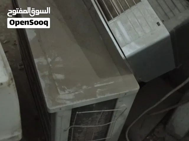 اثنين تكييف 2 طن شغالين بحاله ممتازه بدون ليات