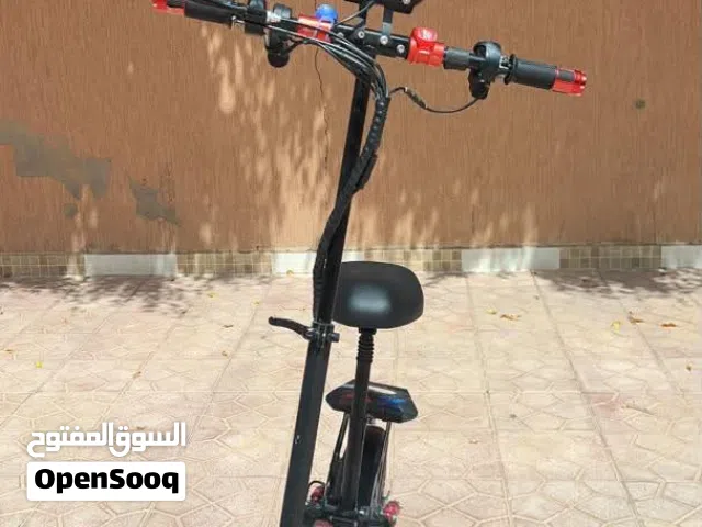 سكوتر الوحش مستعمل اسبوعين بس بسم الله ماشاءالله  فيه مشكله وحده مارشا ميغيروش ، الباقي اموره مية مة