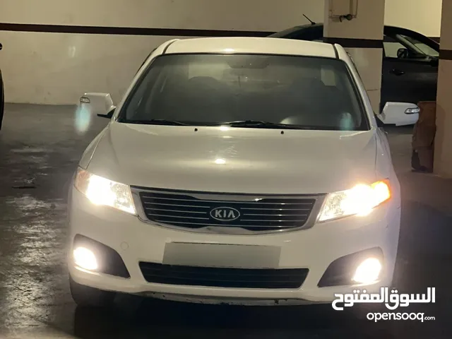 كيا لوتيز موديل 2009 للبيع