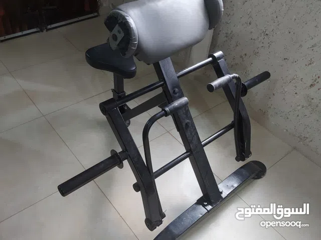 أجهزة مختلفة للنوادي الرياضية