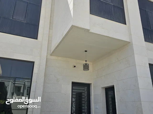 4000 ft 5 Bedrooms Villa for Sale in Sharjah Hoshi