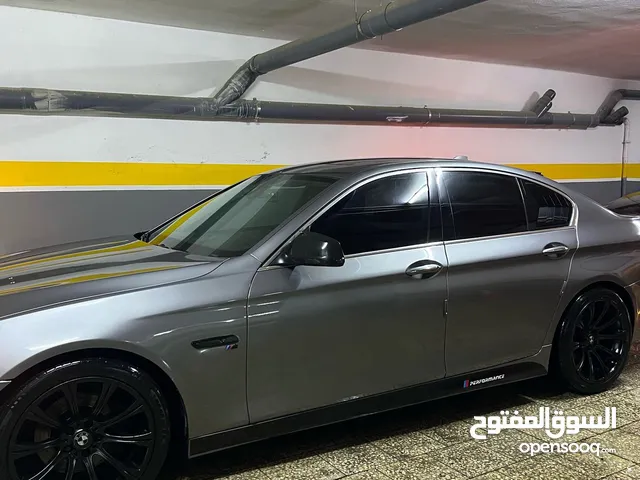 Bmw 520i-2013 / F10 سياره مميزه رياضيه بمواصفات عاليه