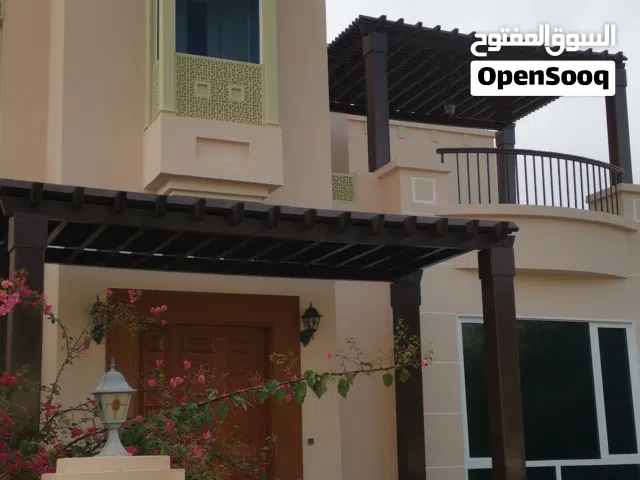 Spacious villa for sale in MQ