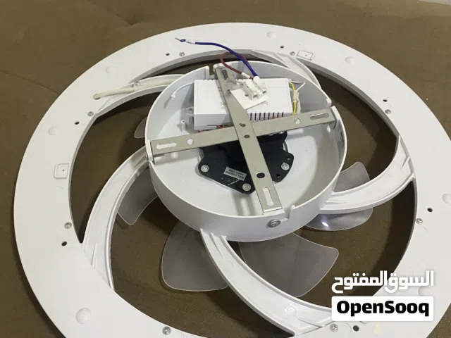 مروحه مع اضاءه شوف الوصف